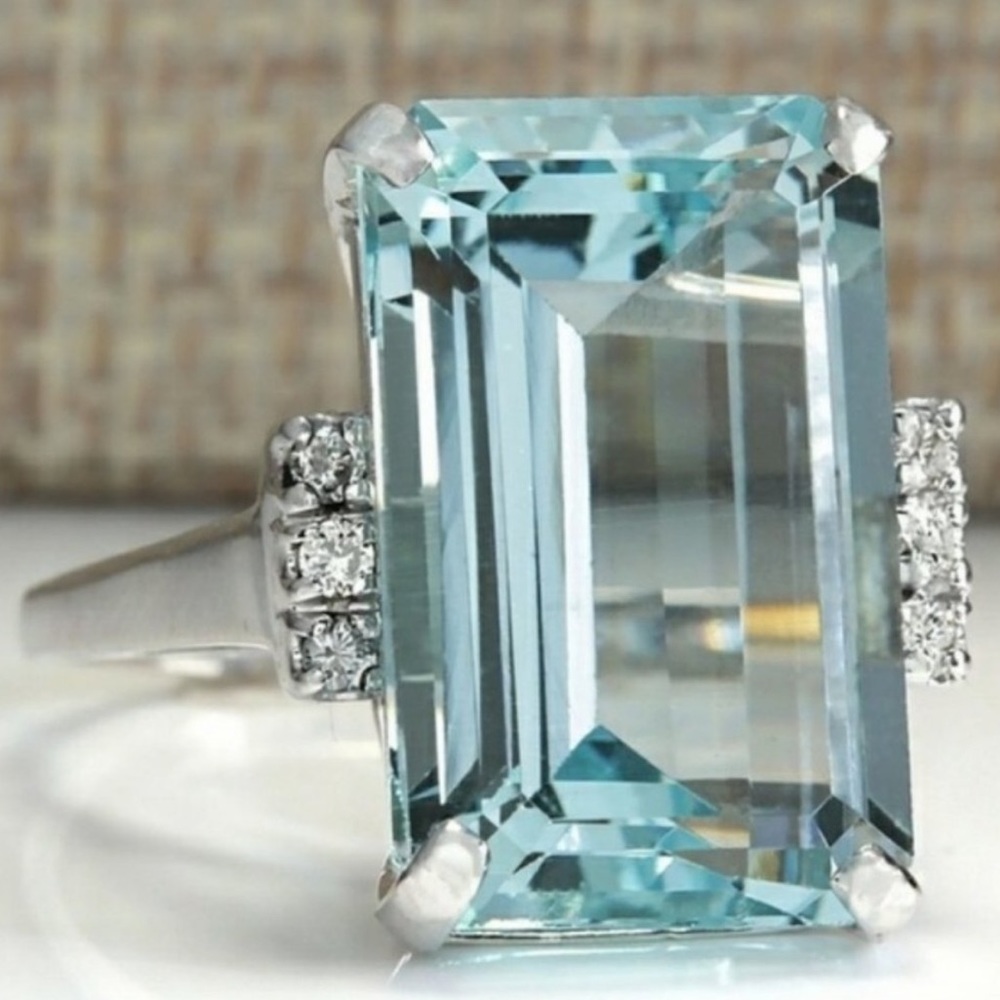 NEW💍HUGE AQUAMARINE DIAMOND 925 SILVER RING